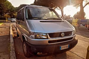 Volkswagen Caravelle 2.5 TDI