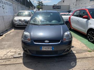 Ford Fiesta 1.2 16V 5p. Ghia GPL