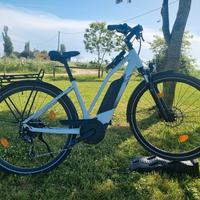 Bici pedalata assistita LAPIERRE