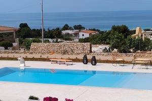 Villa con Piscina vista mare Pescoluse 12 posti
