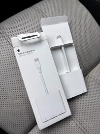 USB-C to Ditigal AV Multiport adapter