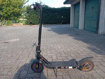 monopattino usato pochissimo 