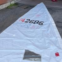 Vela standard laser e parte bassa albero