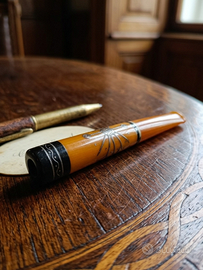 Bocchino da Fumo Ambra e intarsio inizio 900