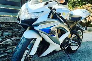 Suzuki gsxr 600