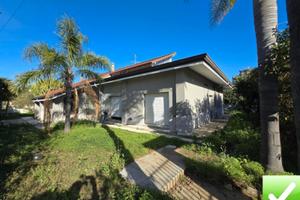 Villa Unifamiliare Ristrutturata + Garage + Corte