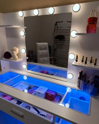 Scrivania da trucco / Postazione Make-up NUOVA