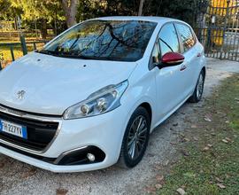 Peugeot 208 1.2 PureTech 82cv Allure Neo Patentati