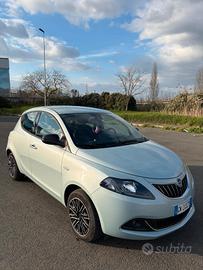 Lancia Ypsilon my gold 2023 Hybrid