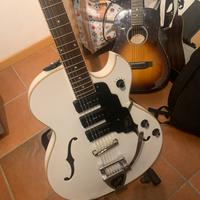 Chitarra Guild semi acustica rara e nuova