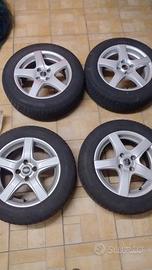 4 cerchi in lega + pneumatici 
