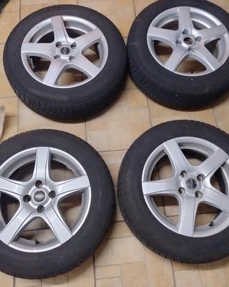 4 cerchi in lega + pneumatici 