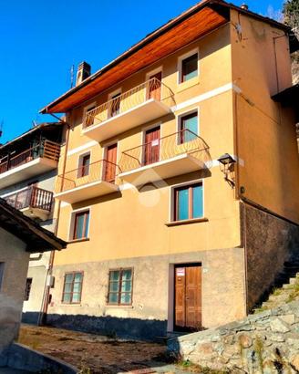 CASA INDIPENDENTE A AVISE