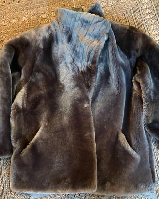 Giacca in pelliccia sintetica grigia