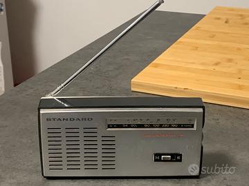 RARA radio transistor Standard SR-G700 funzionante