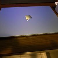 MacBook Air 15'' M4 nuovo