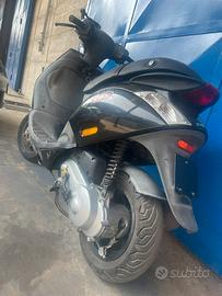 Piaggio zip 50
