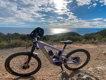 Stupenda Santa Cruz Bullit CC ebike