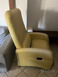 Poltrona Relax Reclinabile manuale in ecopelle
