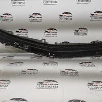 Supporto staffa centrale paraurti anteriore merced