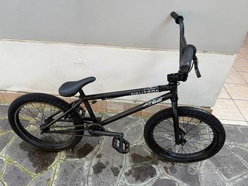 BICI BMX  FLY BIKES