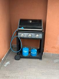 Barbeque a gas con 2 bombole