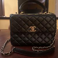 Borsa nera modello chanel