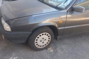 Auto alfa romeo 33