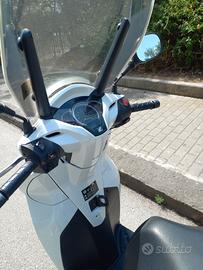 Scooter SH 300 ABS