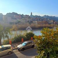 5 LOCALI A VENTIMIGLIA