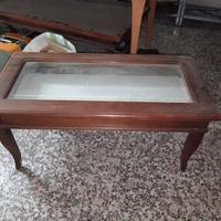 tavolo portaoggetti con vetro