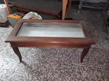 tavolo portaoggetti con vetro