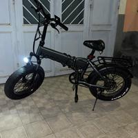bicicletta elettrica AMG BOMBER