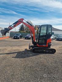 MINI ESCAVATORE KUBOTA  27  QUINTALI 