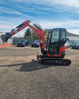 MINI ESCAVATORE KUBOTA  27  QUINTALI 