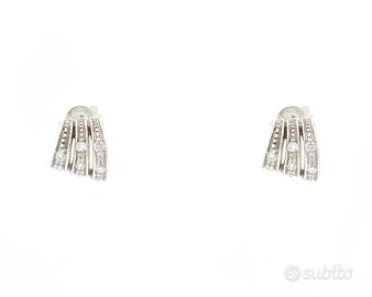 Orecchini in oro bianco e diamanti Ct 0,16