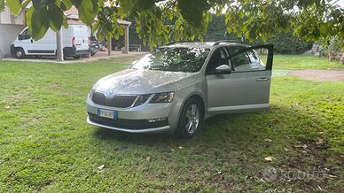 Skoda Octavia 1.6 TDI 115 CV DSG