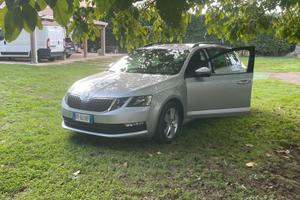 Skoda Octavia 1.6 TDI 115 CV DSG