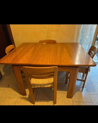 Tavolo da cucina allungabile in legno + 6 sedie