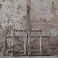 Antico attrezzo agricolo