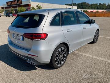 MERCEDES B 180 d AUTOMATIC SPORT PLUS