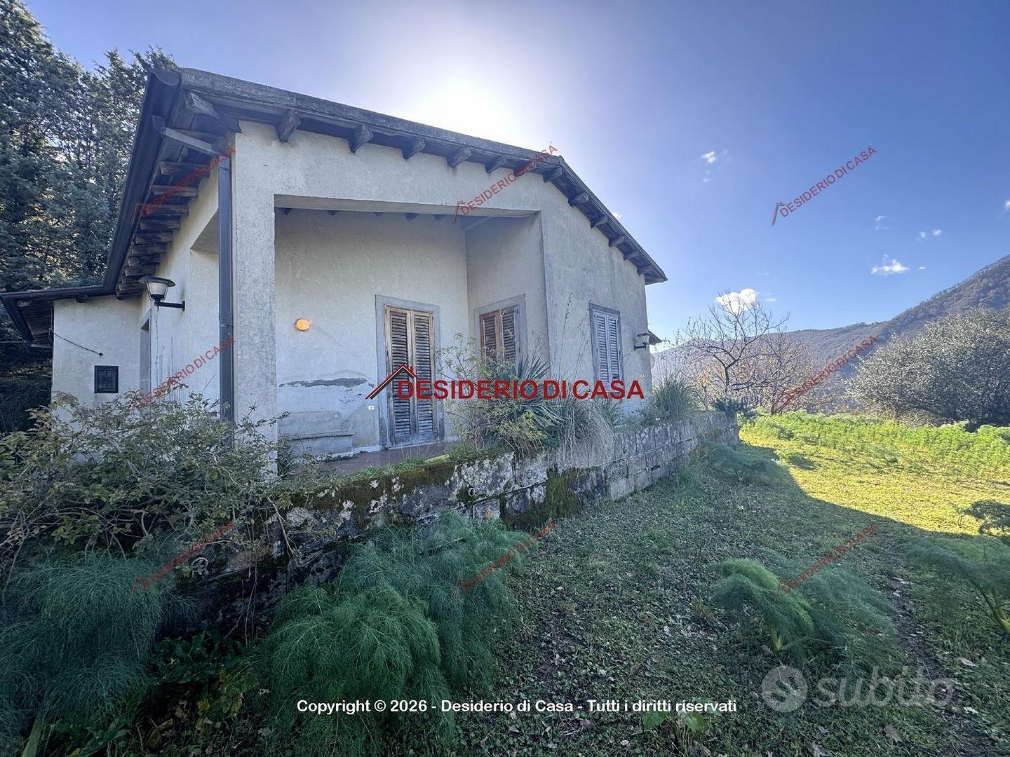 Casa – Castell'Umberto, Castello - Vista 2