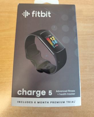 Fitbit Charge 5 orologio fitness nero