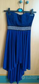 Vestito blu con strass senza spalline 