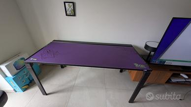 Desk/Scrivania Secret Lab Magnus