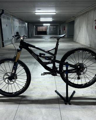 YT Capra CF Pro Comp 27.5 carbonio