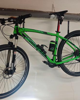 Bicicletta lee cougan Revenge 29 mtb