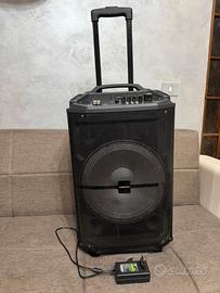 Cassa trolley amplificata con batteria interna