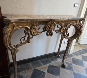 Consolle in stile barocco con piano in marmo
