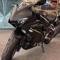 HONDA CBR 650 R E-CLUTCH 2026